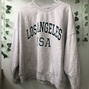 H&M super cute Crewneck!